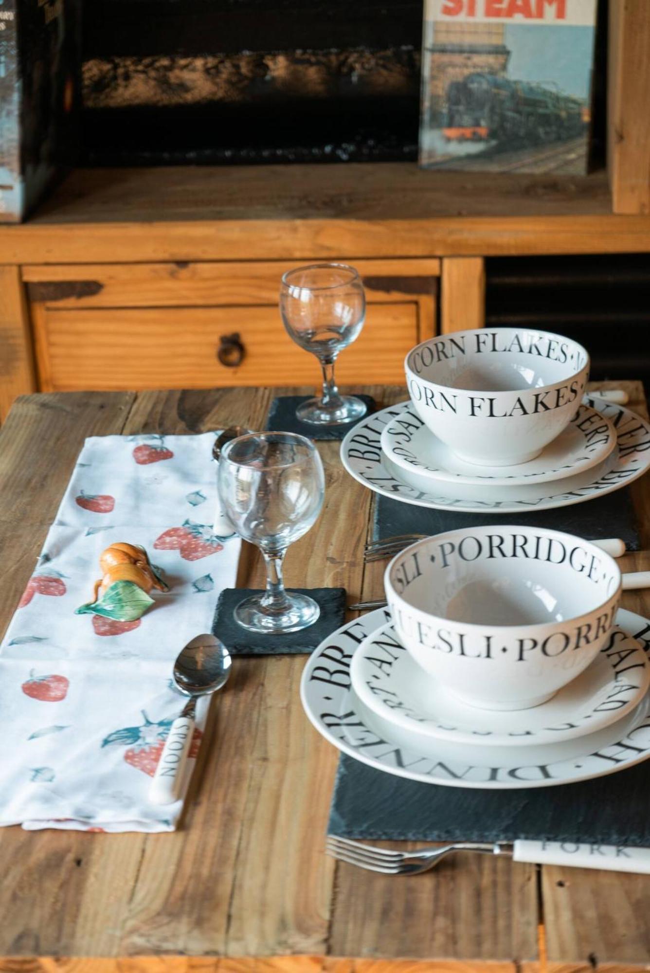 Swallowfield Glamping-Station Master Yeovil Exteriér fotografie