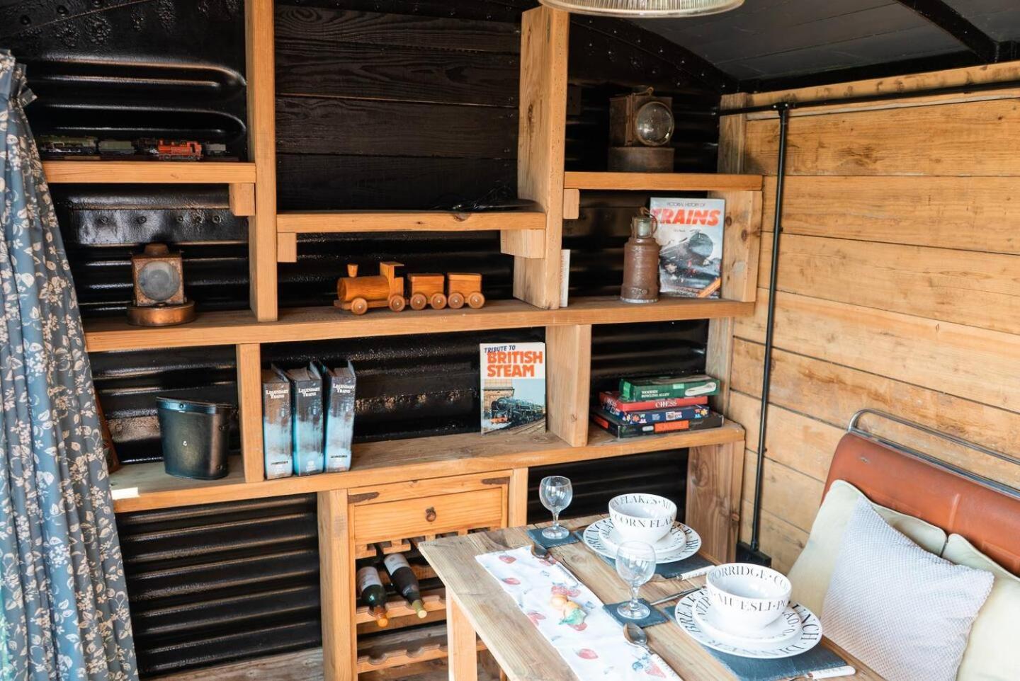 Swallowfield Glamping-Station Master Yeovil Exteriér fotografie