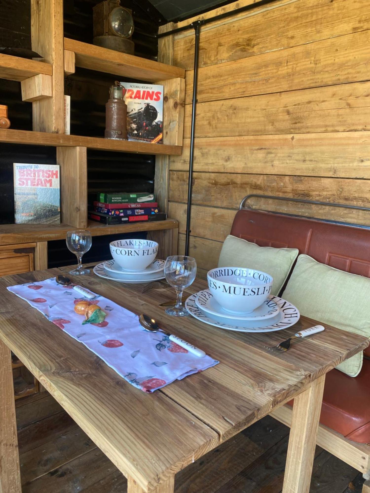 Swallowfield Glamping-Station Master Yeovil Exteriér fotografie